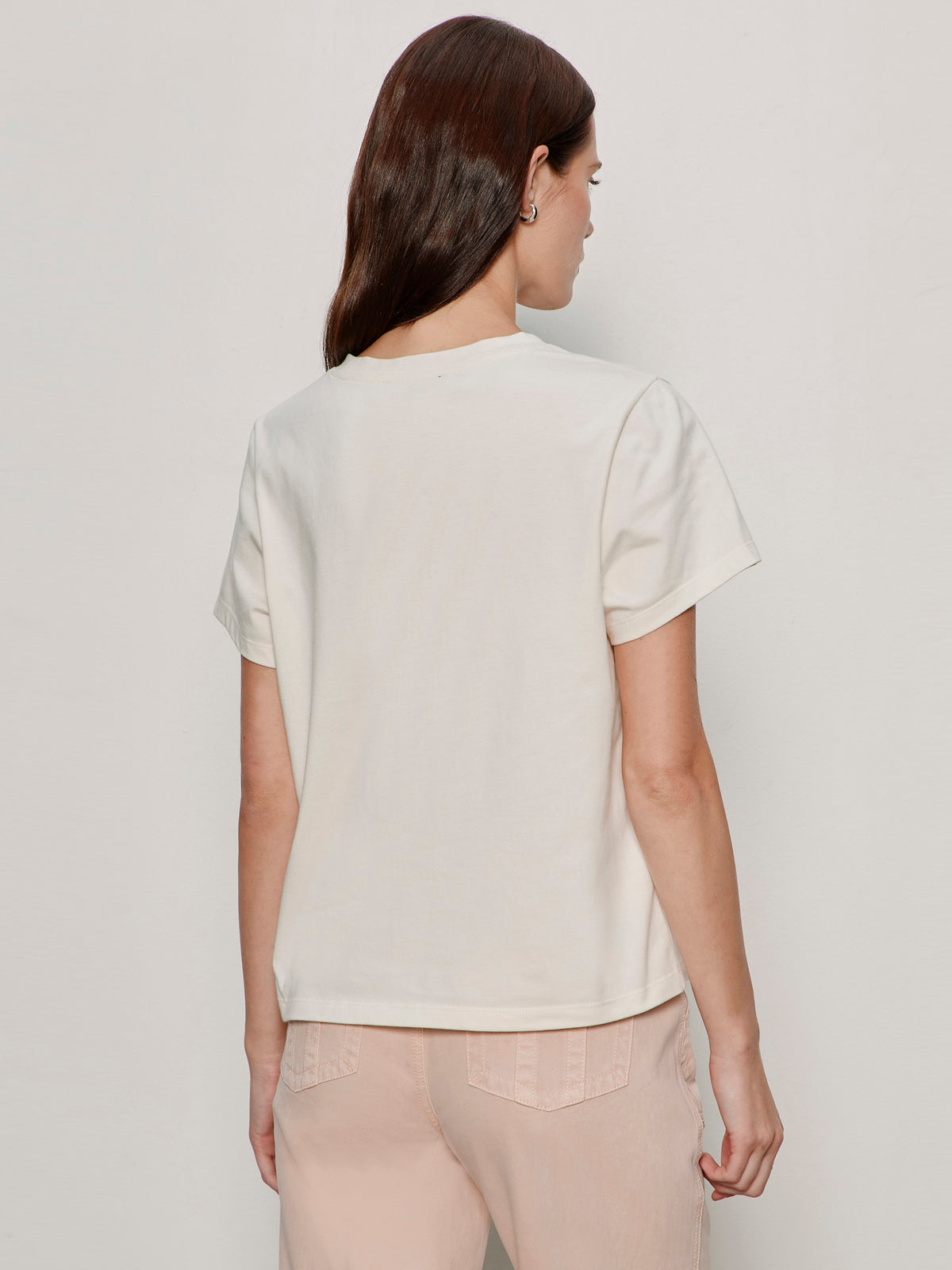 TIMELESS TEE