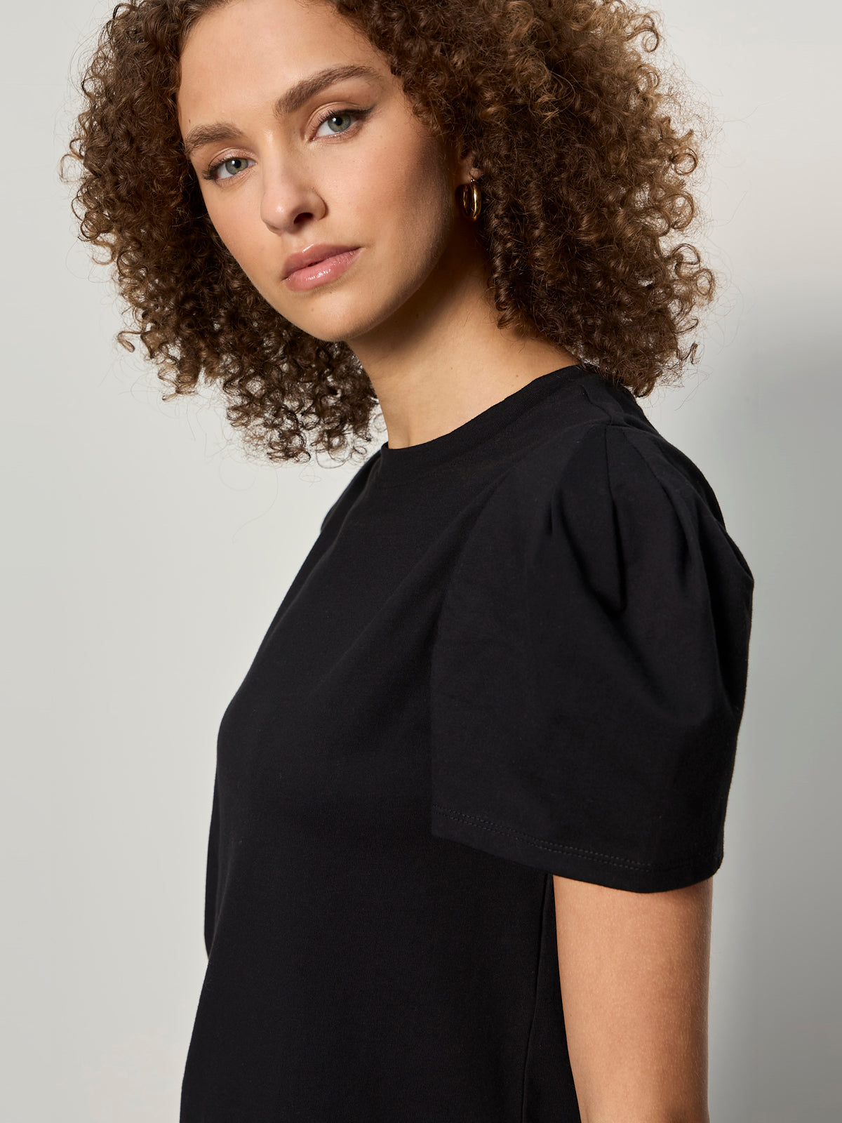 PLEATED TEE