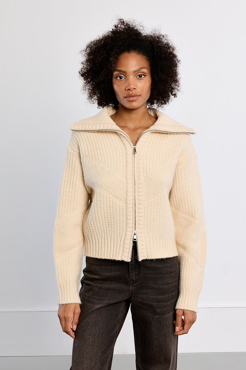 YOUNG LADIES KNITTED JACKET